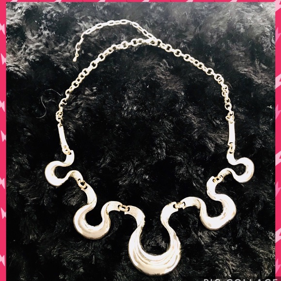 Silver tone Special Design Necklace - Picture 1 of 7